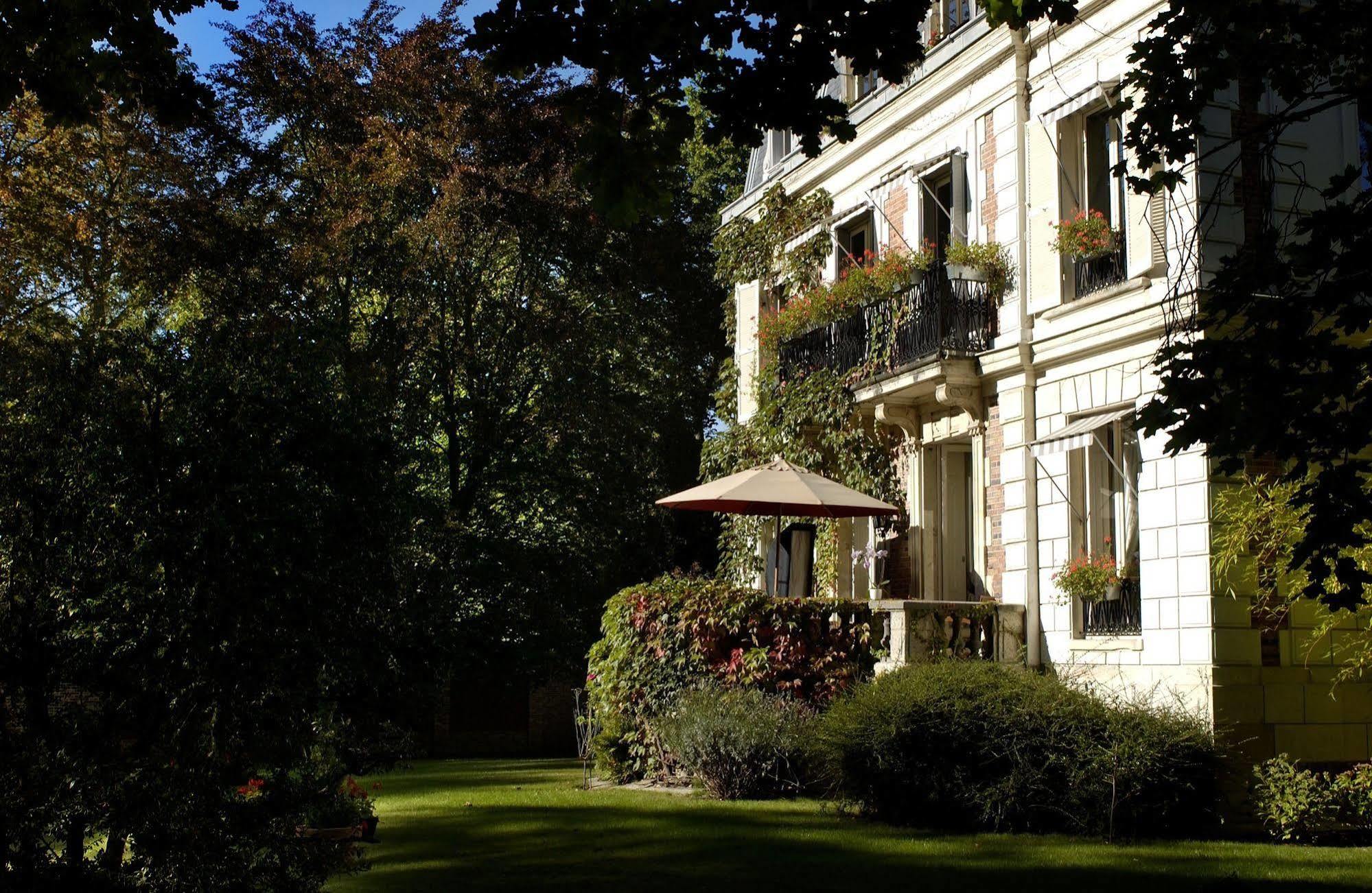Villa Carioca Maisons-Laffitte Εξωτερικό φωτογραφία